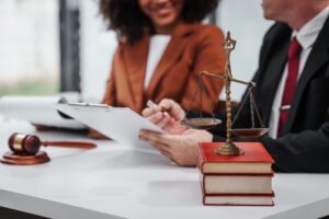 Law,Firm,Jobs,,Lawyer,Specialist,,Business,And,Bankruptcy,Lawyer,Discussing